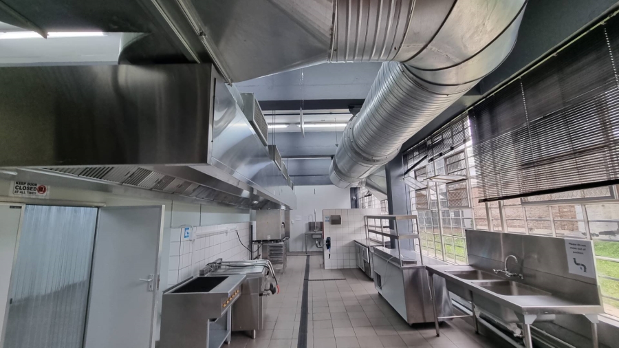 To Let Commercial Property for Rent in Salt River Western Cape